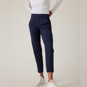Athleta Brooklyn Ankle pant size 10 great condition navy blue